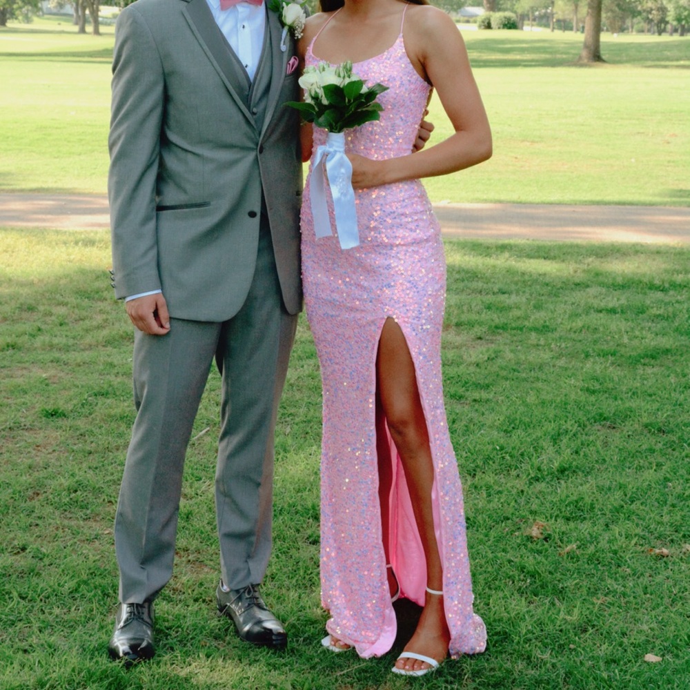 Primavera Size 2 Pink Sequin Spaghetti Strap Prom Dress with Front Slit